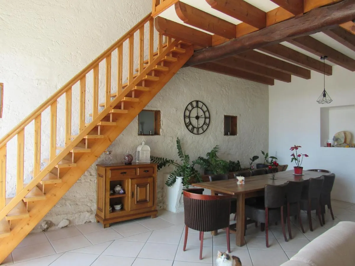 Homestay Le Temps D'Une Pause Cessieu